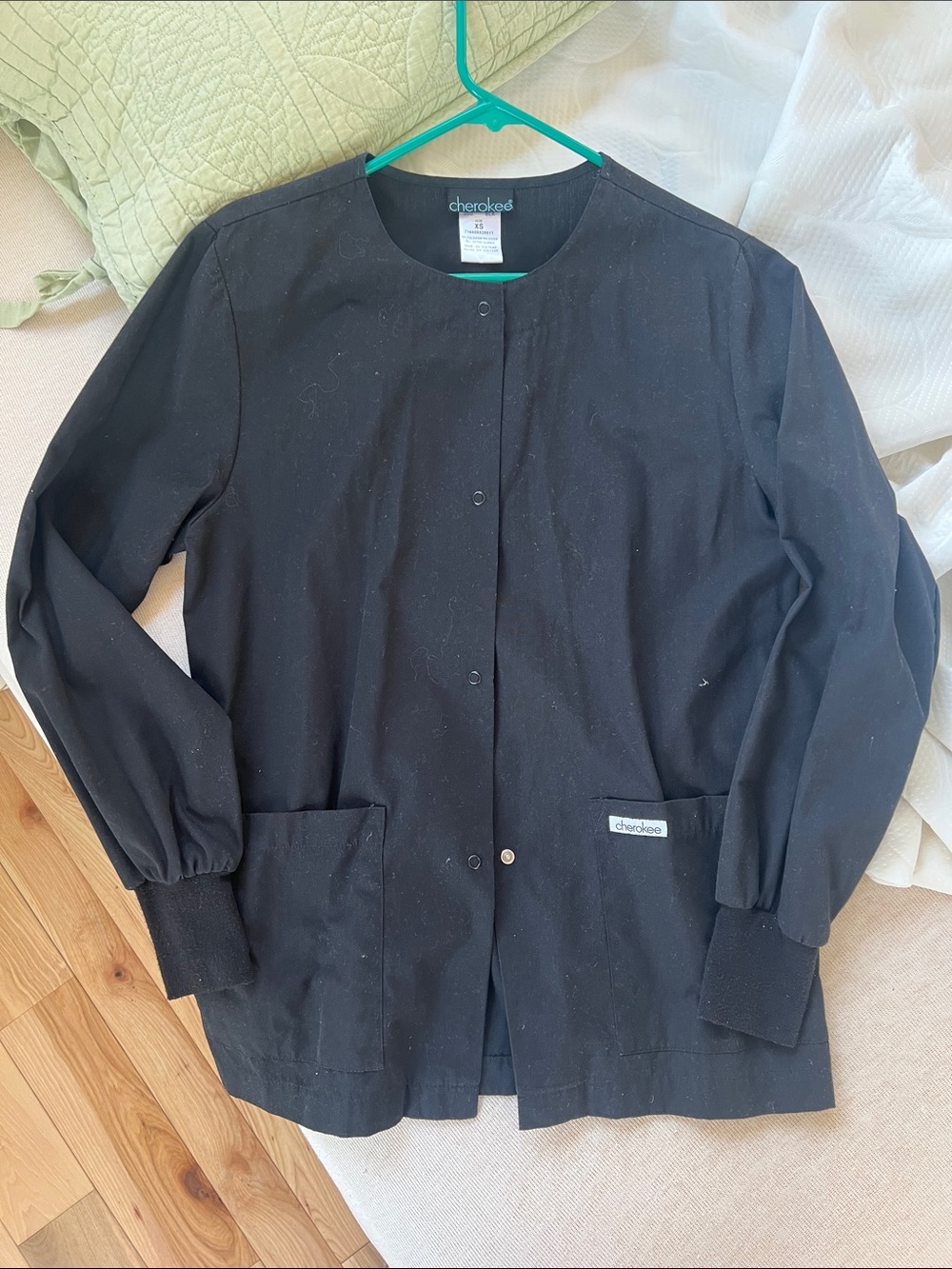 Cherokee Black Round-Neck Snap Scrub Jacket